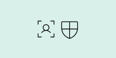 Schwarze Liniensymbole einer Person innerhalb eines Fokusrahmens und eines Schildes, auf einem hellblauen Hintergrund, die Abgrenzung lernen und Privatsphäre für ein freies Leben darstellen.